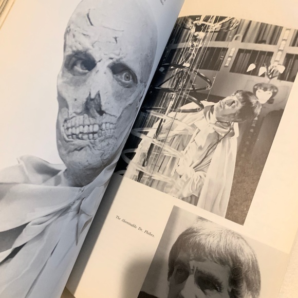 Vintage Book "Heroes of the Horrors" - Picture 8 of 9